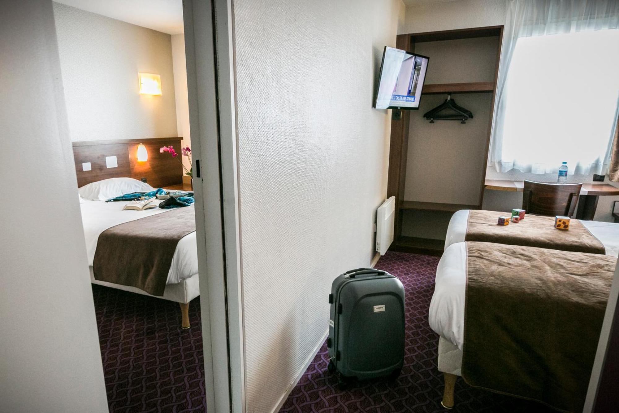 Brit Hotel Rennes Le Castel Экстерьер фото