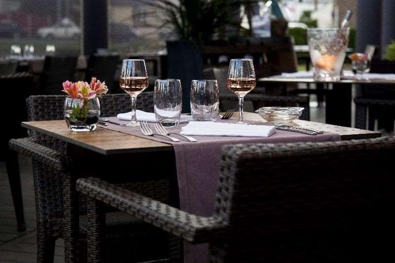 Brit Hotel Rennes Le Castel Ресторан фото