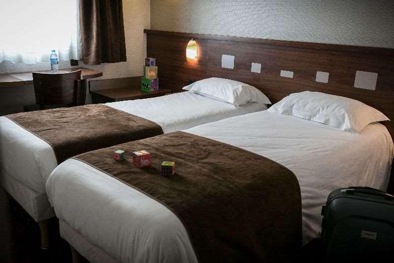 Brit Hotel Rennes Le Castel Номер фото
